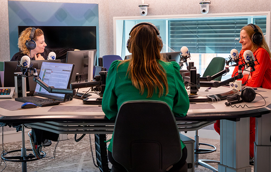 In de studio bij Spraakmakers